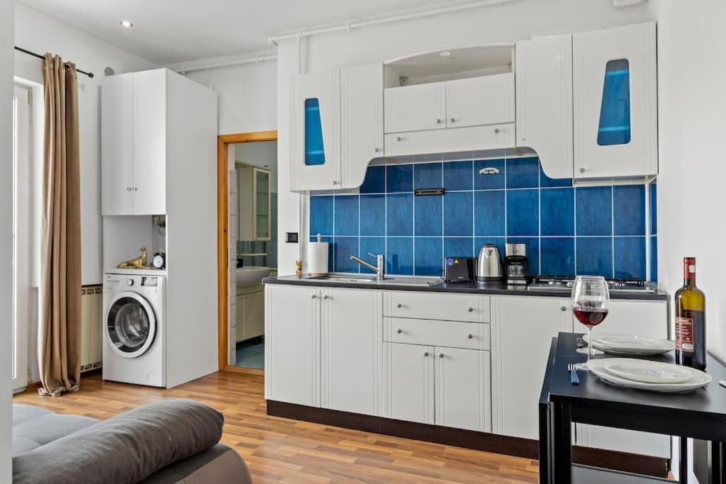 Bamboo Ultra Central Apartment Бухарест Экстерьер фото