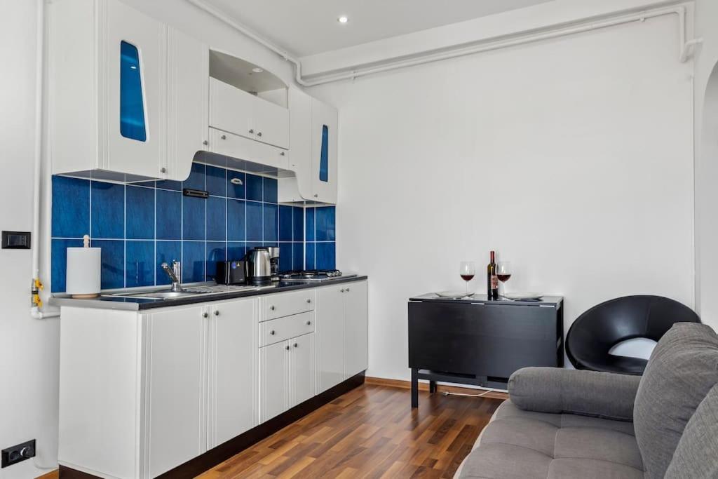 Bamboo Ultra Central Apartment Бухарест Экстерьер фото